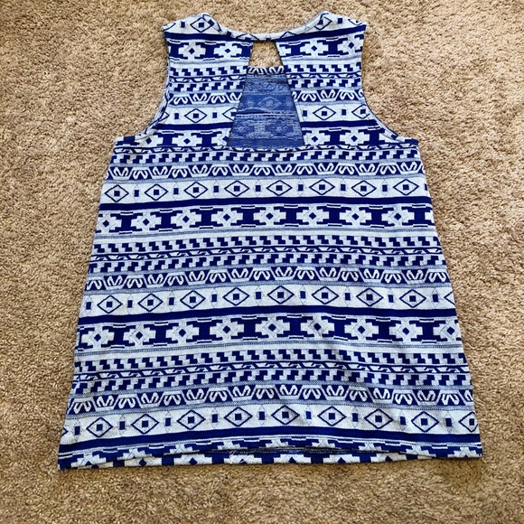 Knitted Aztec Tank - Picture 2 of 3